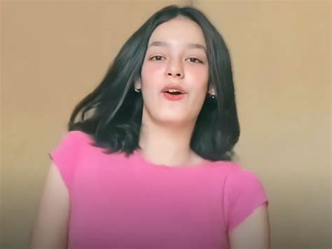 Sex Vids Porn Videos .